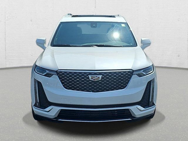 Used 2025 Cadillac XT6 Premium Luxury w/ LPO, Floor Liner Package image 2