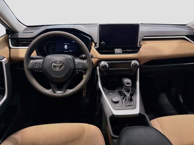 Certified 2023 Toyota RAV4 LE AWD/4WD image 19