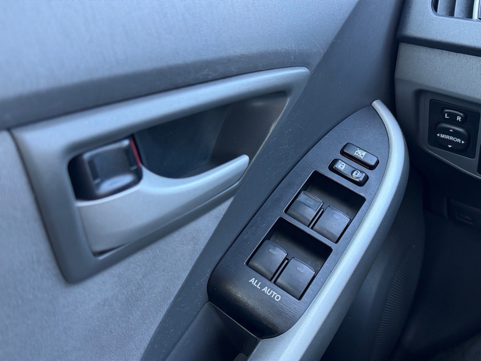Used 2010 Toyota Prius Two FWD image 20