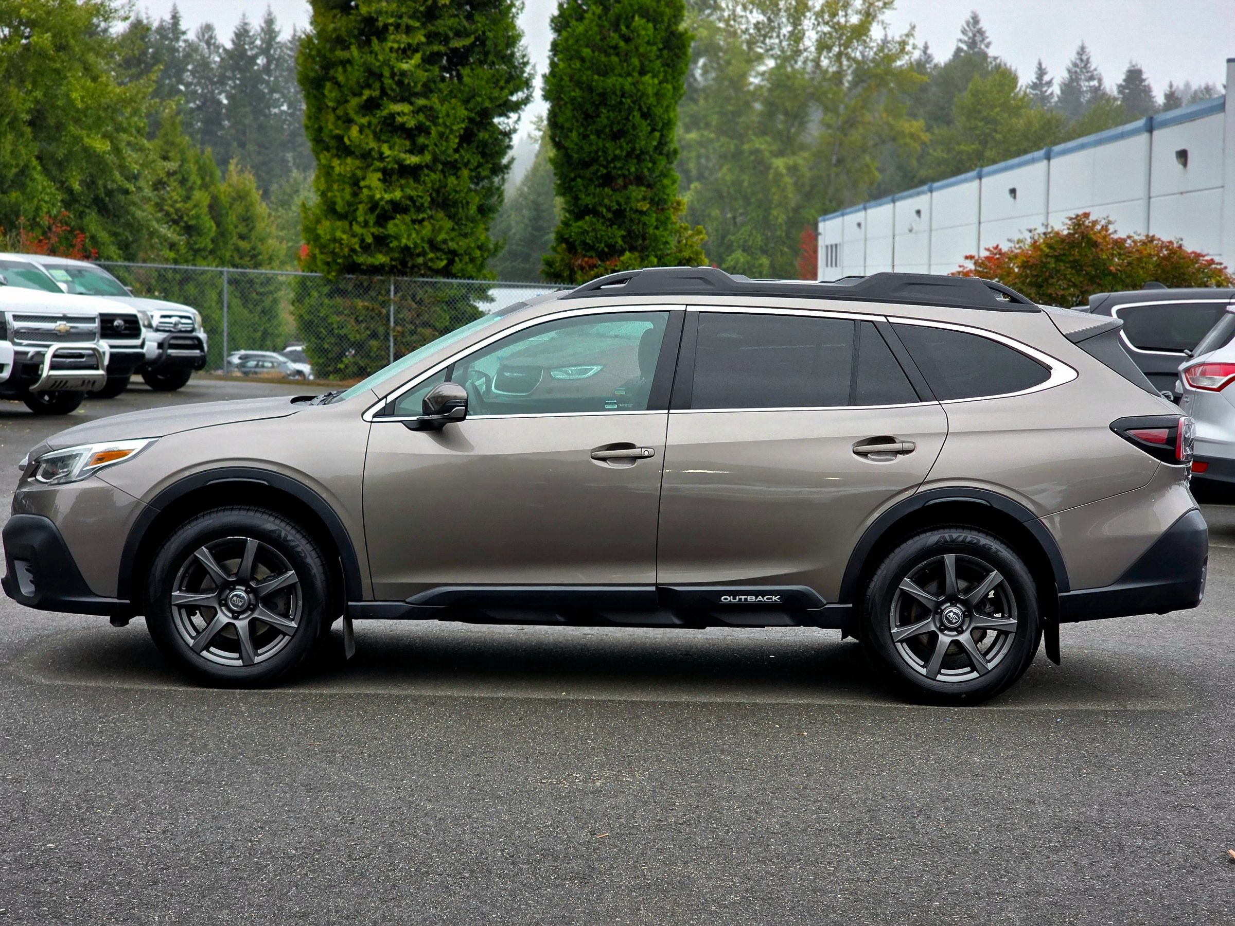Used 2022 Subaru Outback Limited AWD/4WD image 7