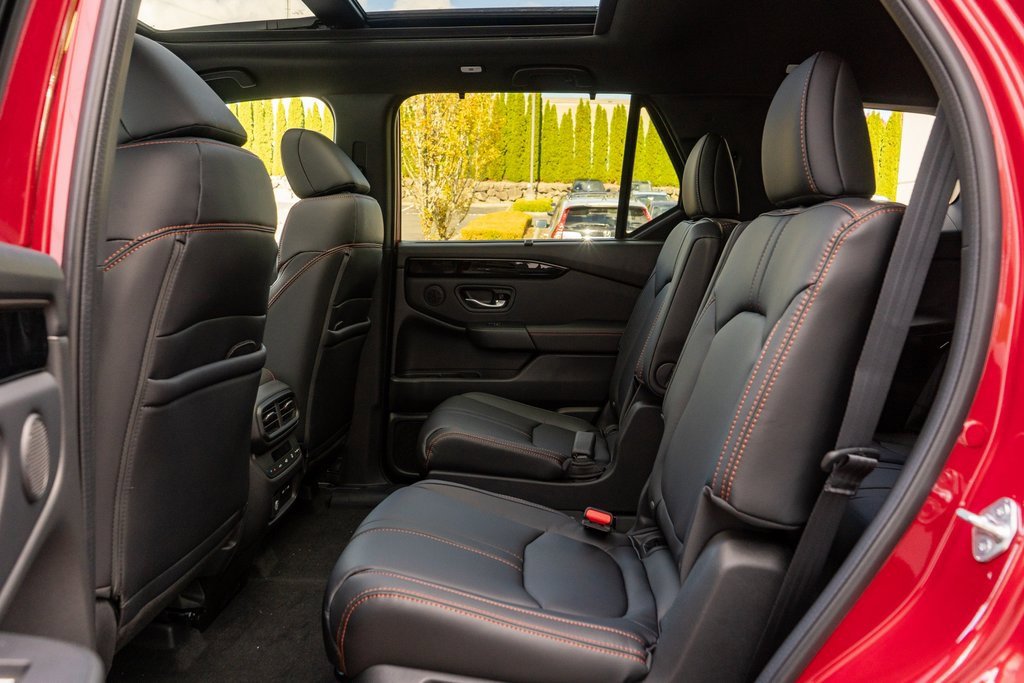 New 2025 Honda Pilot TrailSport image 11