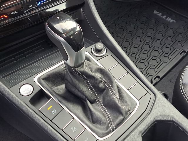 New 2026 Volkswagen Jetta SE image 15