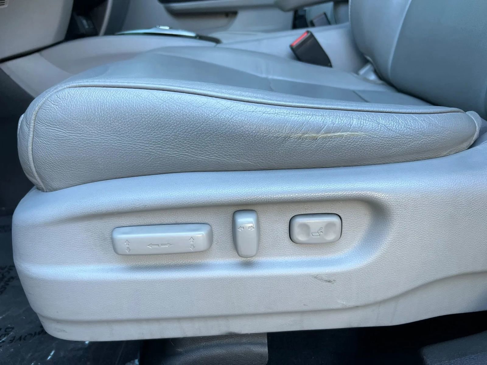 Used 2016 Honda Pilot Touring image 26