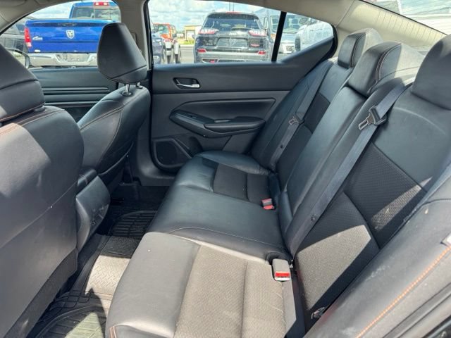 Used 2022 Nissan Altima 2.5 SR FWD image 12