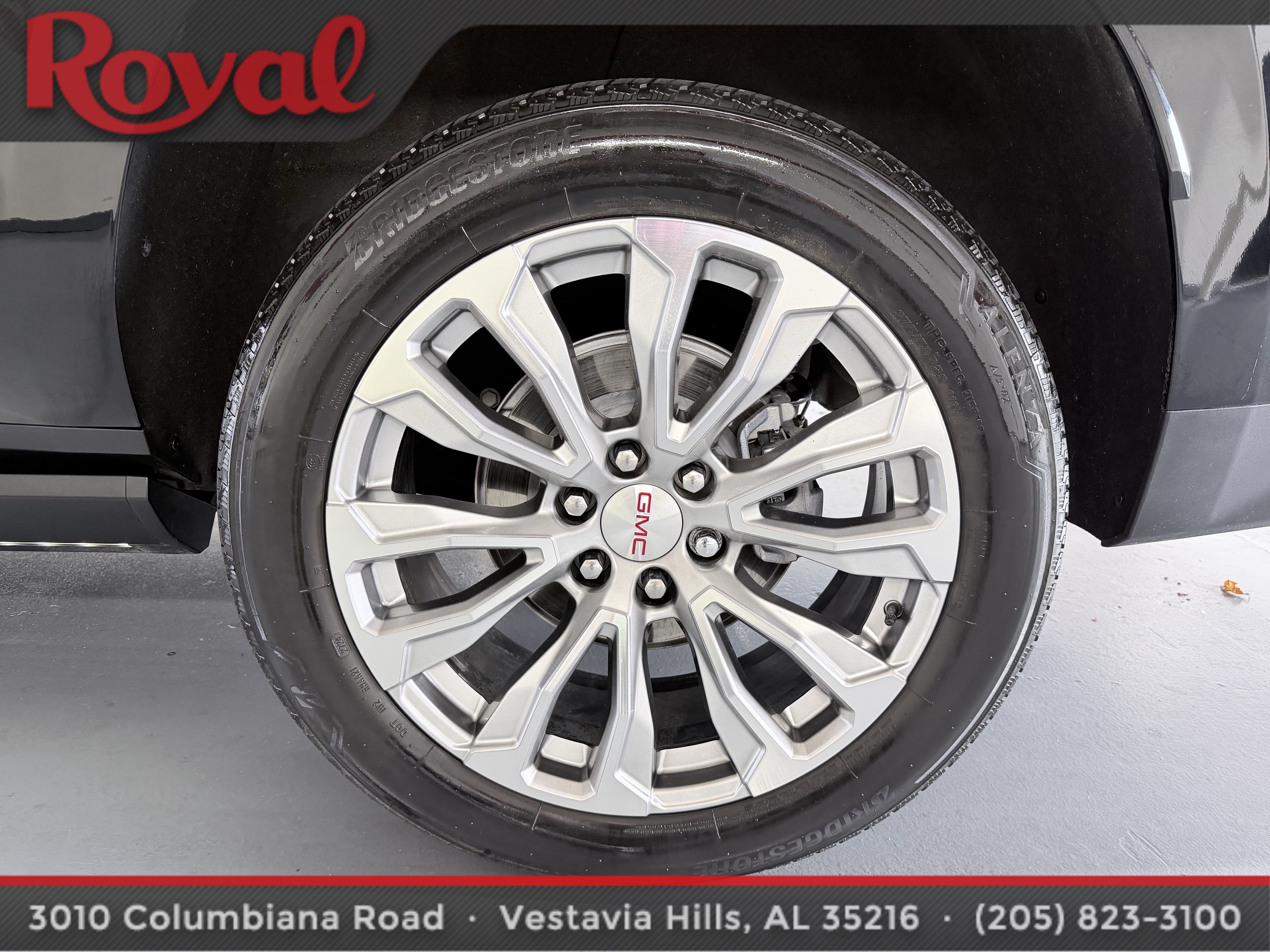 Used 2024 GMC Yukon XL Denali w/ LPO, Floor Liner Package RWD image 11