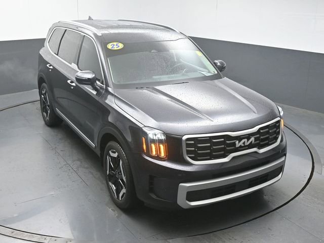 Used 2025 Kia Telluride S FWD image 43