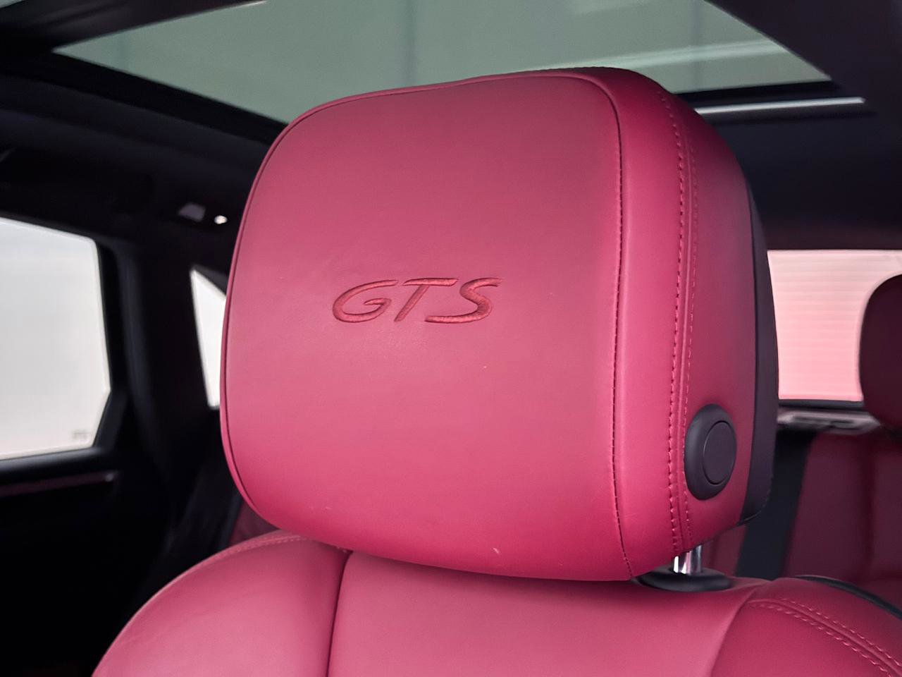 Used 2018 Porsche Macan GTS image 22