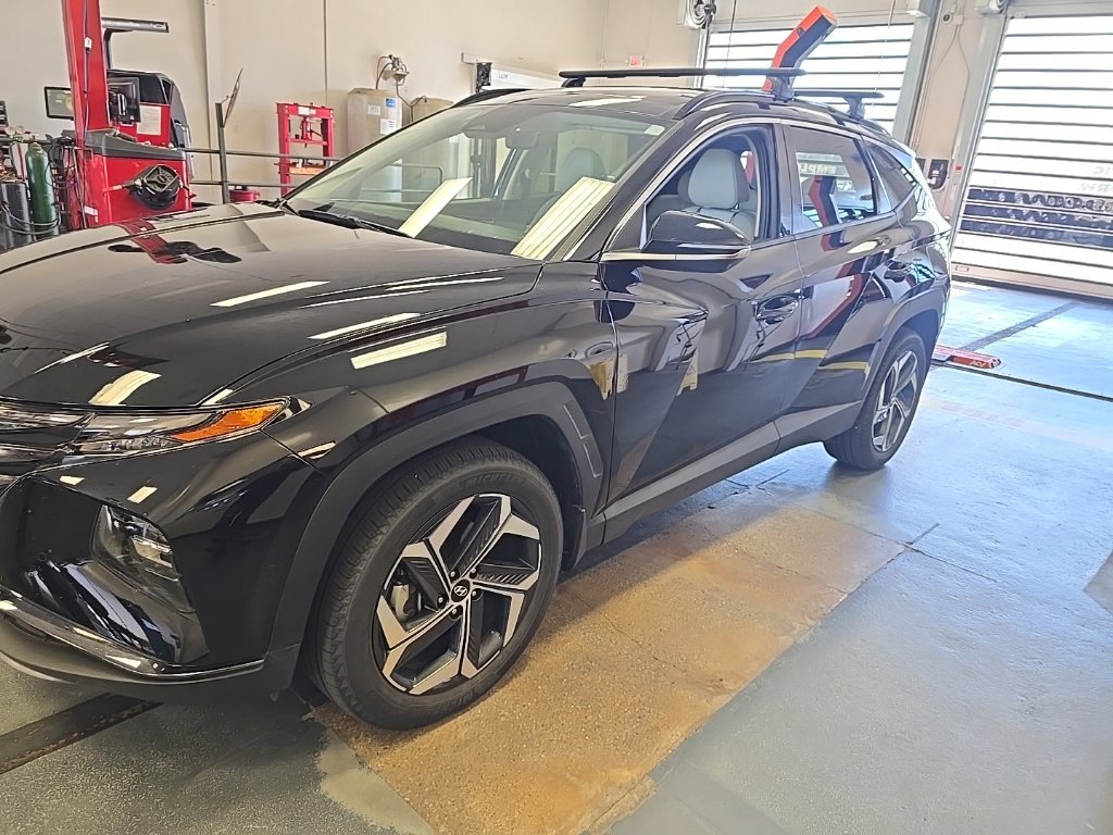 Used 2024 Hyundai Tucson Limited AWD/4WD image 2