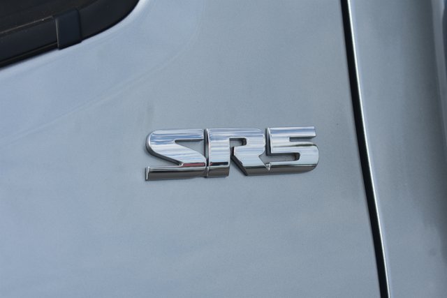 Used 2022 Toyota Tacoma SR5 AWD/4WD image 12