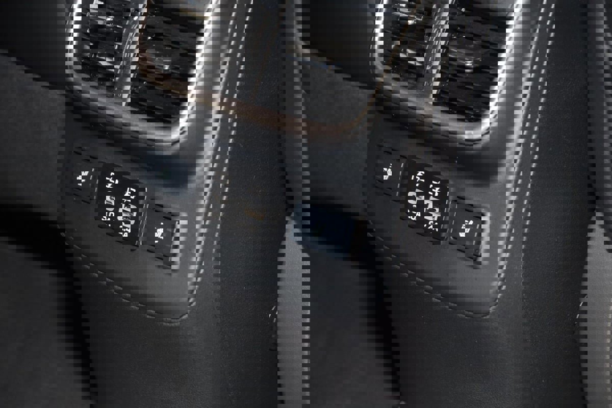 Used 2025 Subaru Outback Touring XT image 15