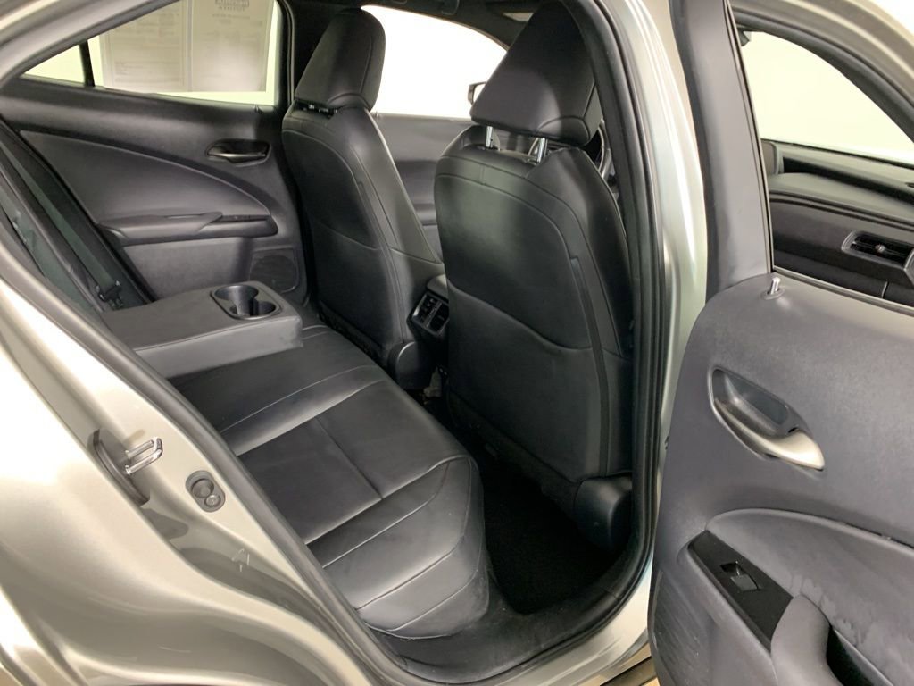 Used 2022 Lexus UX 200 w/ Accessory Package (Z1) image 37