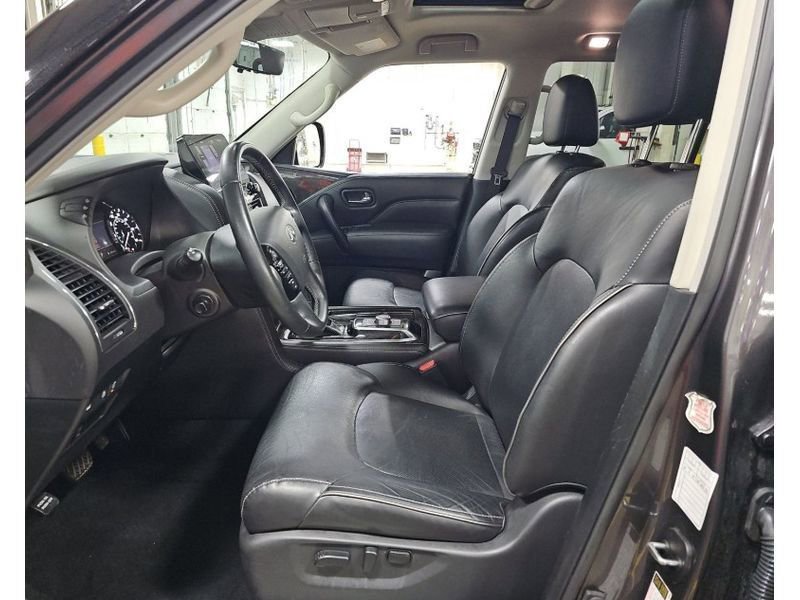 Used 2024 INFINITI QX80 Luxe image 7