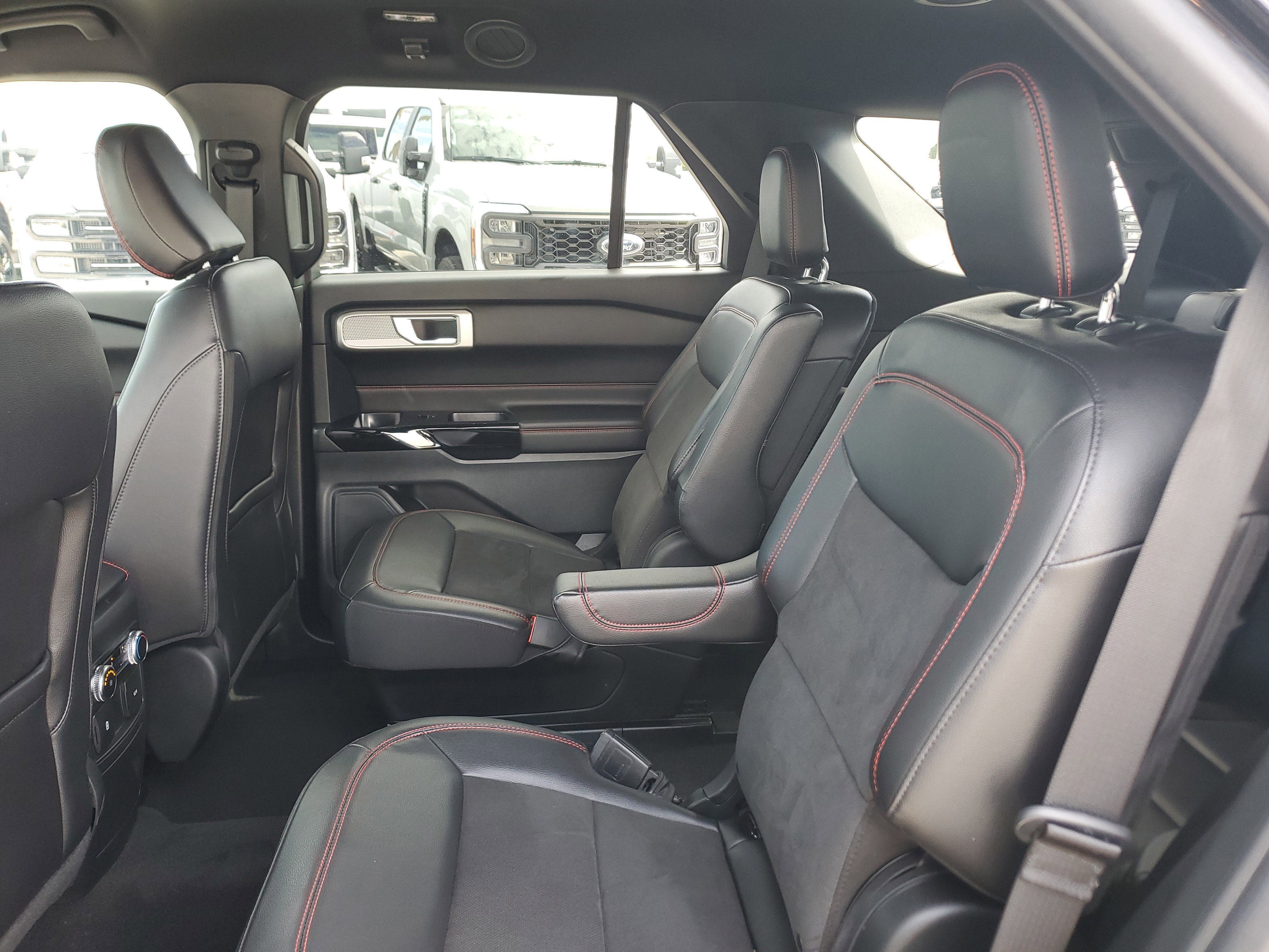 Certified 2023 Ford Explorer ST-Line w/ Class IV Trailer Tow Package RWD image 14