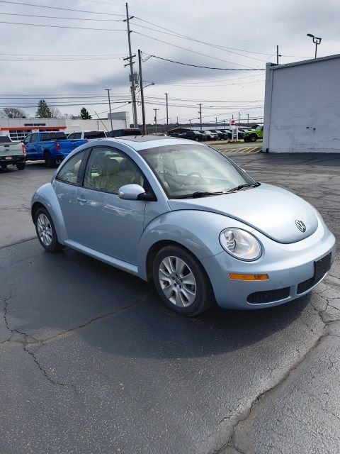 Used 2010 Volkswagen Beetle Coupe image 41