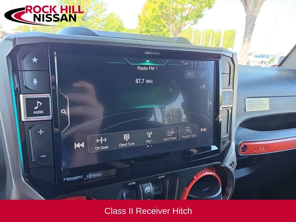 Used 2015 Jeep Wrangler Unlimited Rubicon w/ Connectivity Group AWD/4WD image 22