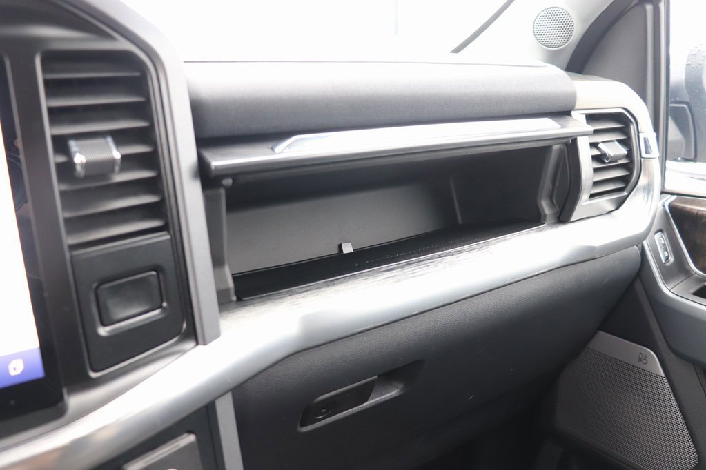 Used 2023 Ford F150 Lariat w/ Trailer Tow Package image 39