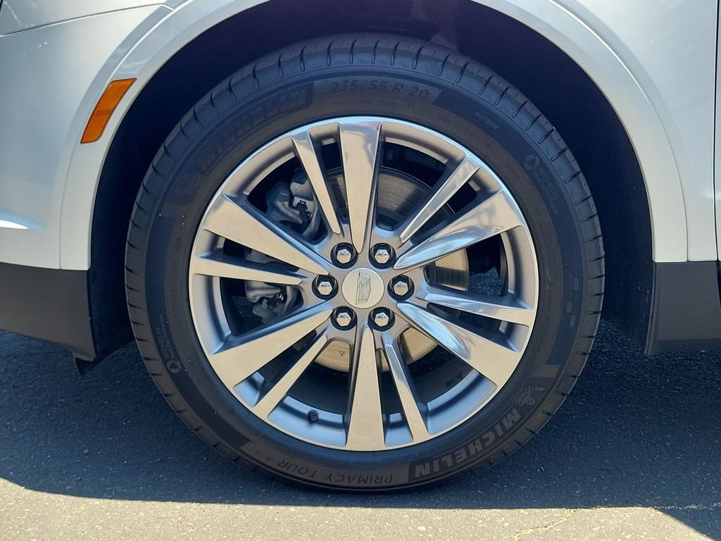 Certified 2024 Cadillac XT5 Premium Luxury FWD image 33