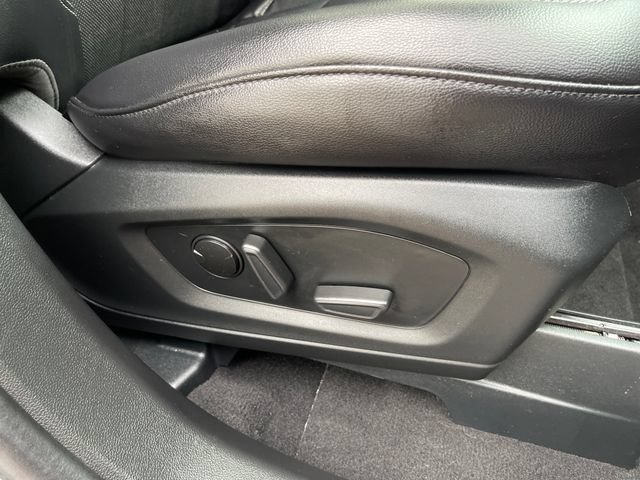 Used 2024 Ford Explorer Limited w/ Limited Technology Package AWD/4WD image 41