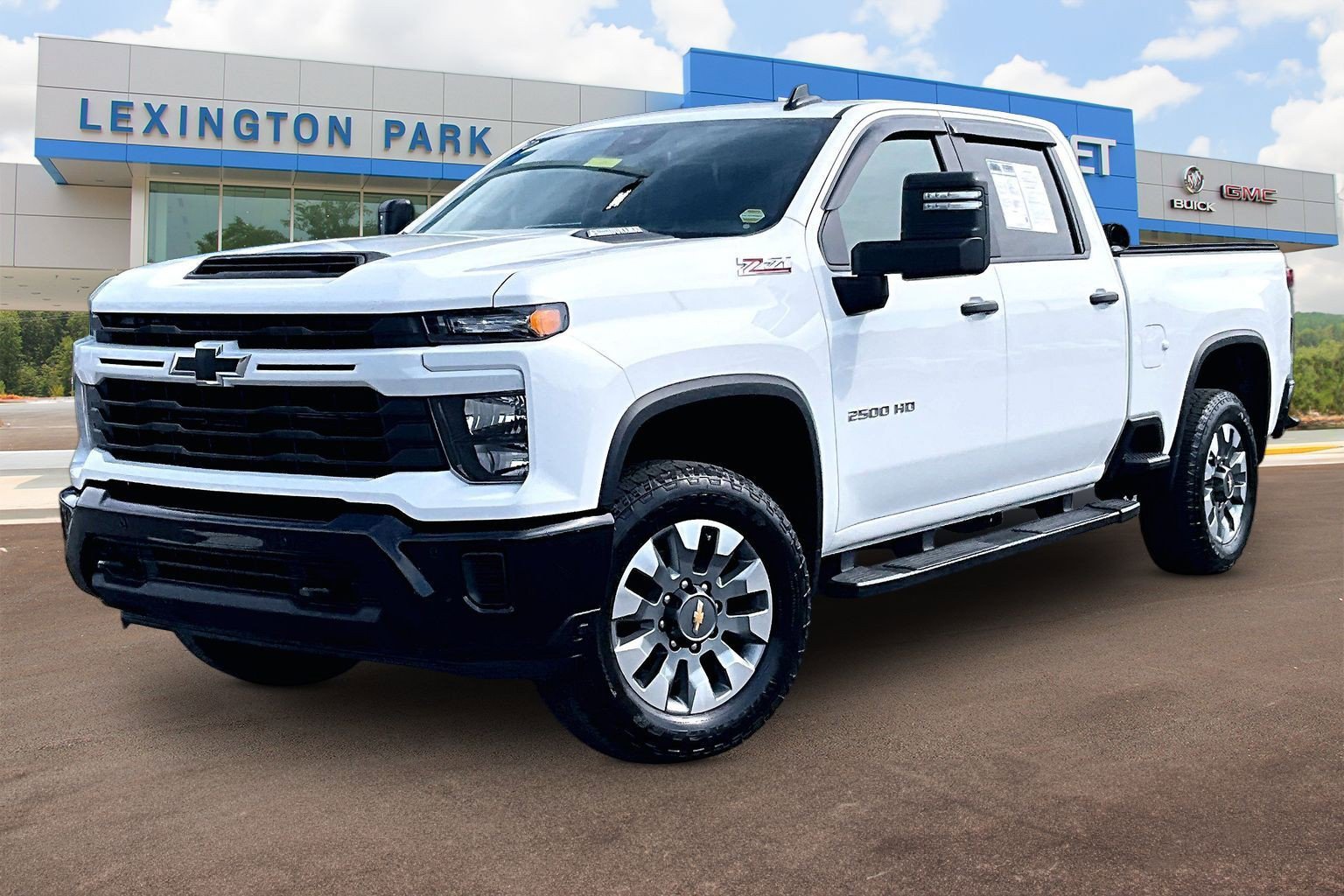 Used 2025 Chevrolet Silverado 2500 Custom w/ Custom Value Package image 12