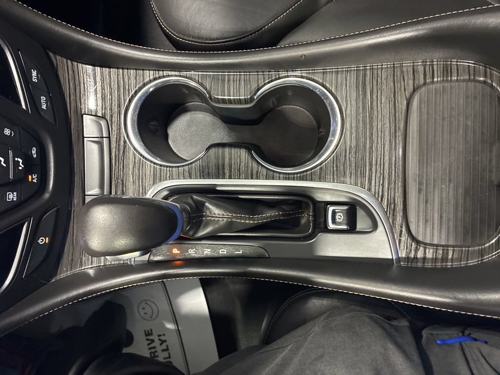Used 2017 Buick Envision Essence AWD/4WD image 33