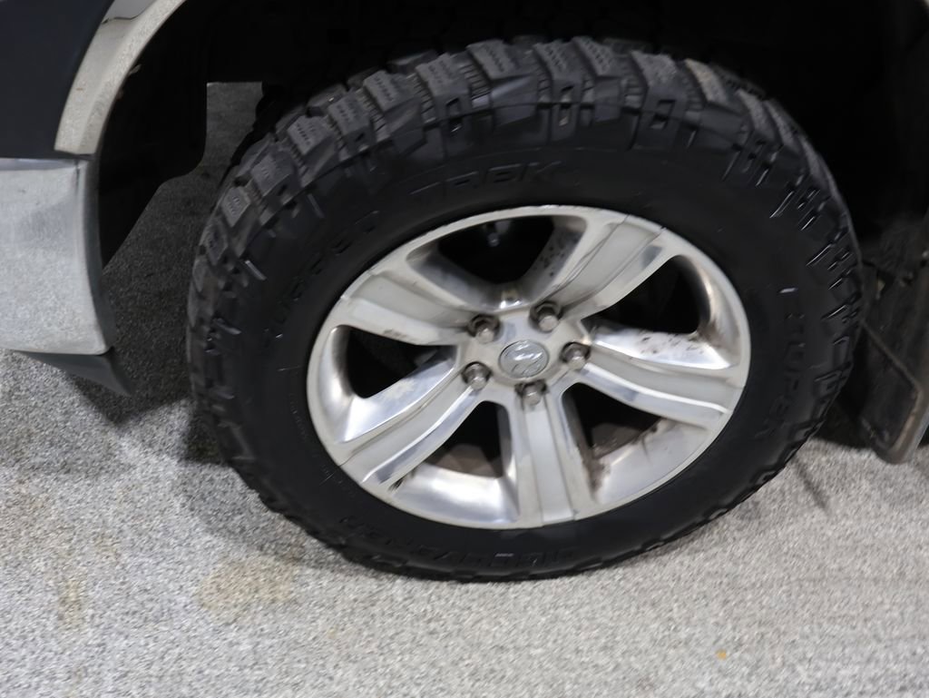 Used 2016 RAM 1500 ST w/ SXT Appearance Group image 10