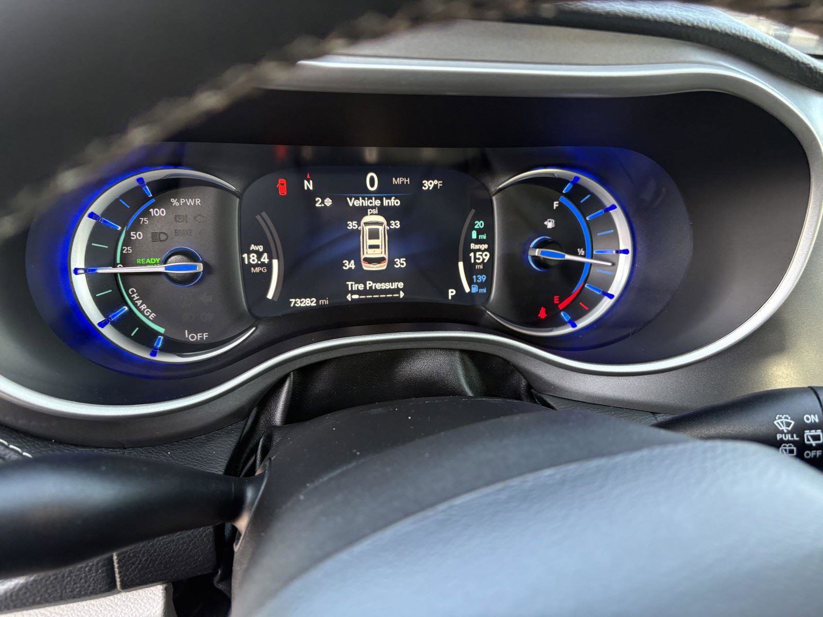 Used 2023 Chrysler Pacifica Touring-L image 18