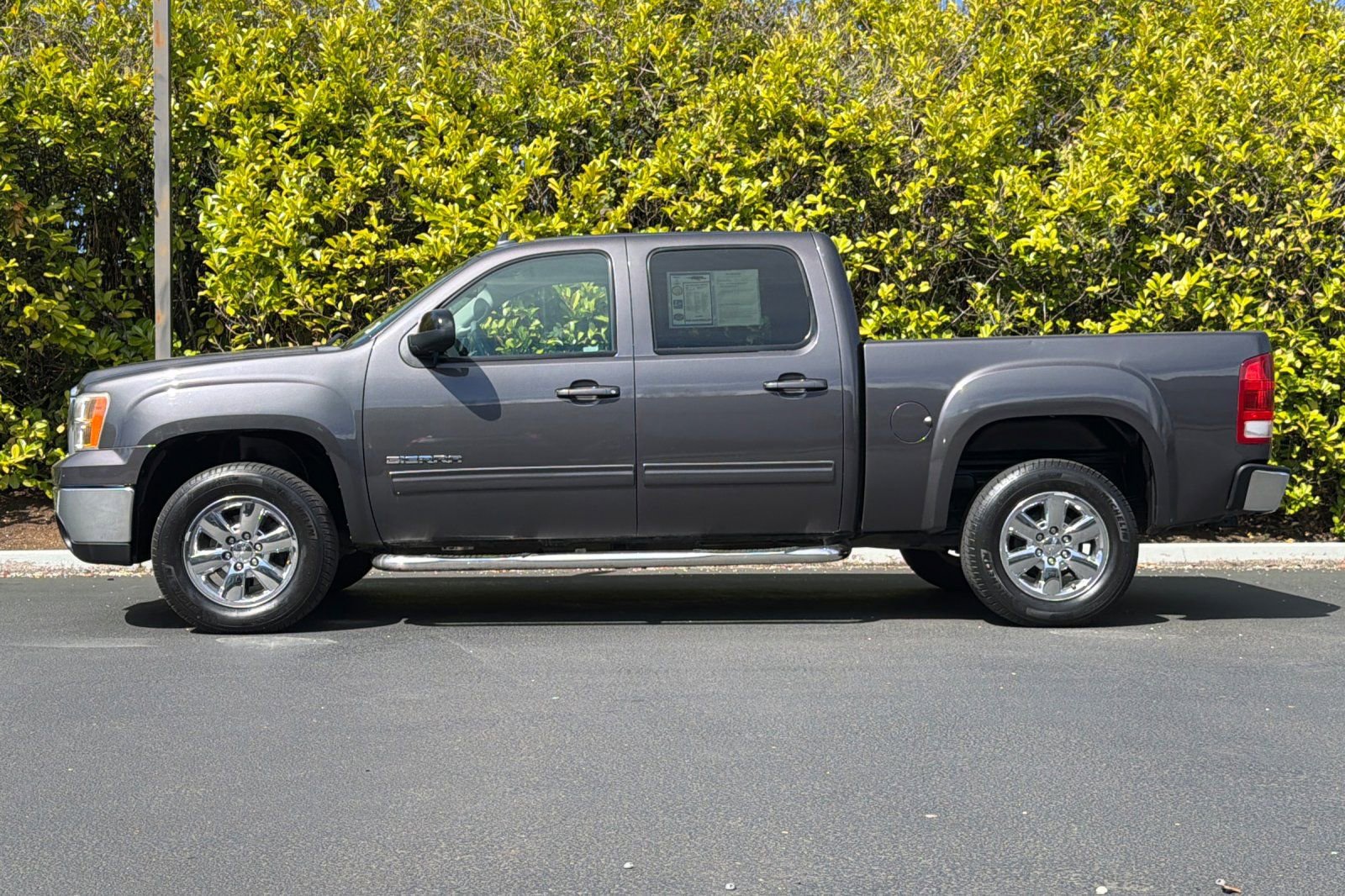 Used 2011 GMC Sierra 1500 SLT w/ SLT Convenience Package image 7