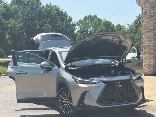 Used 2022 Lexus NX 250 AWD image 9