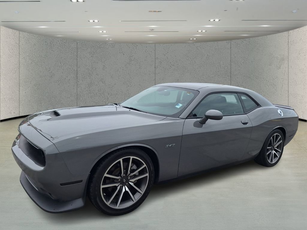 Used 2023 Dodge Challenger R/T w/ Plus Package image 9