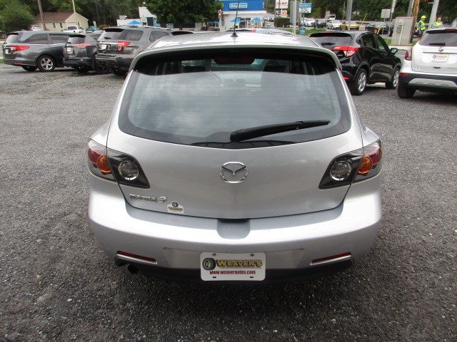Used 2005 MAZDA MAZDA3 s w/ Moonroof & 6-CD Pkg FWD image 7