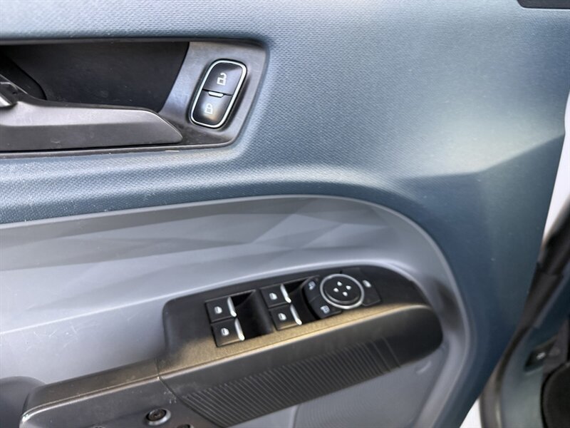 Used 2022 Ford Maverick XL FWD image 16