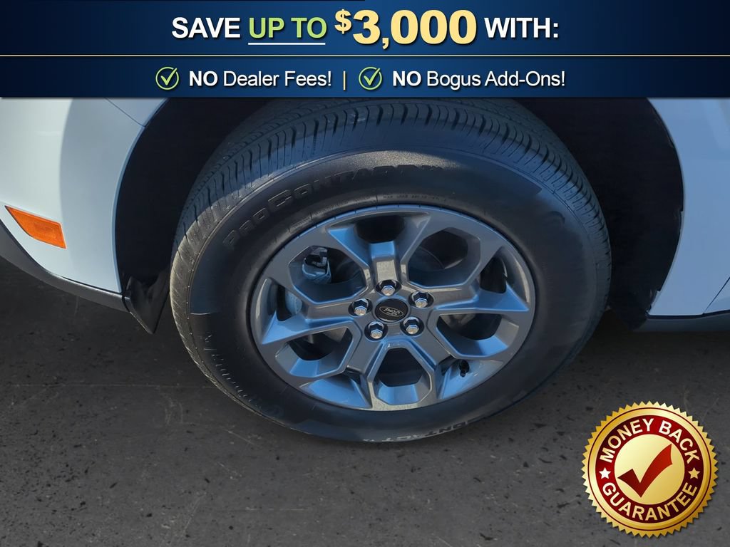 Used 2025 Ford Maverick XLT w/ Equipment Group 302A AWD/4WD image 13