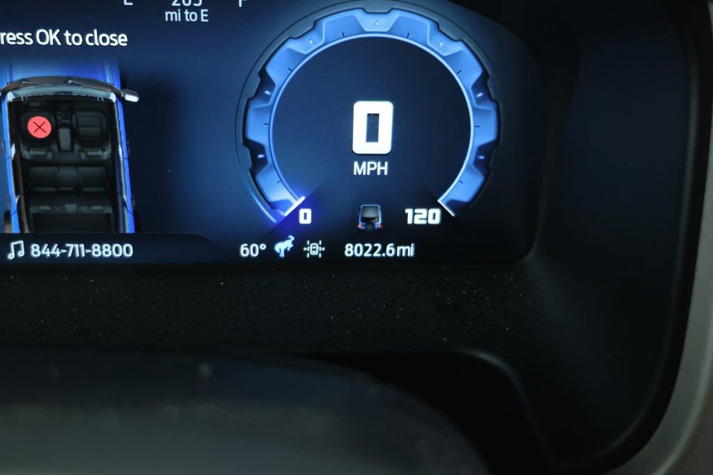 Used 2025 Ford Bronco Outer Banks image 13