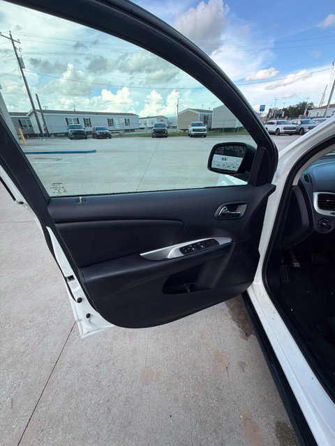 Used 2020 Dodge Journey SE FWD image 19