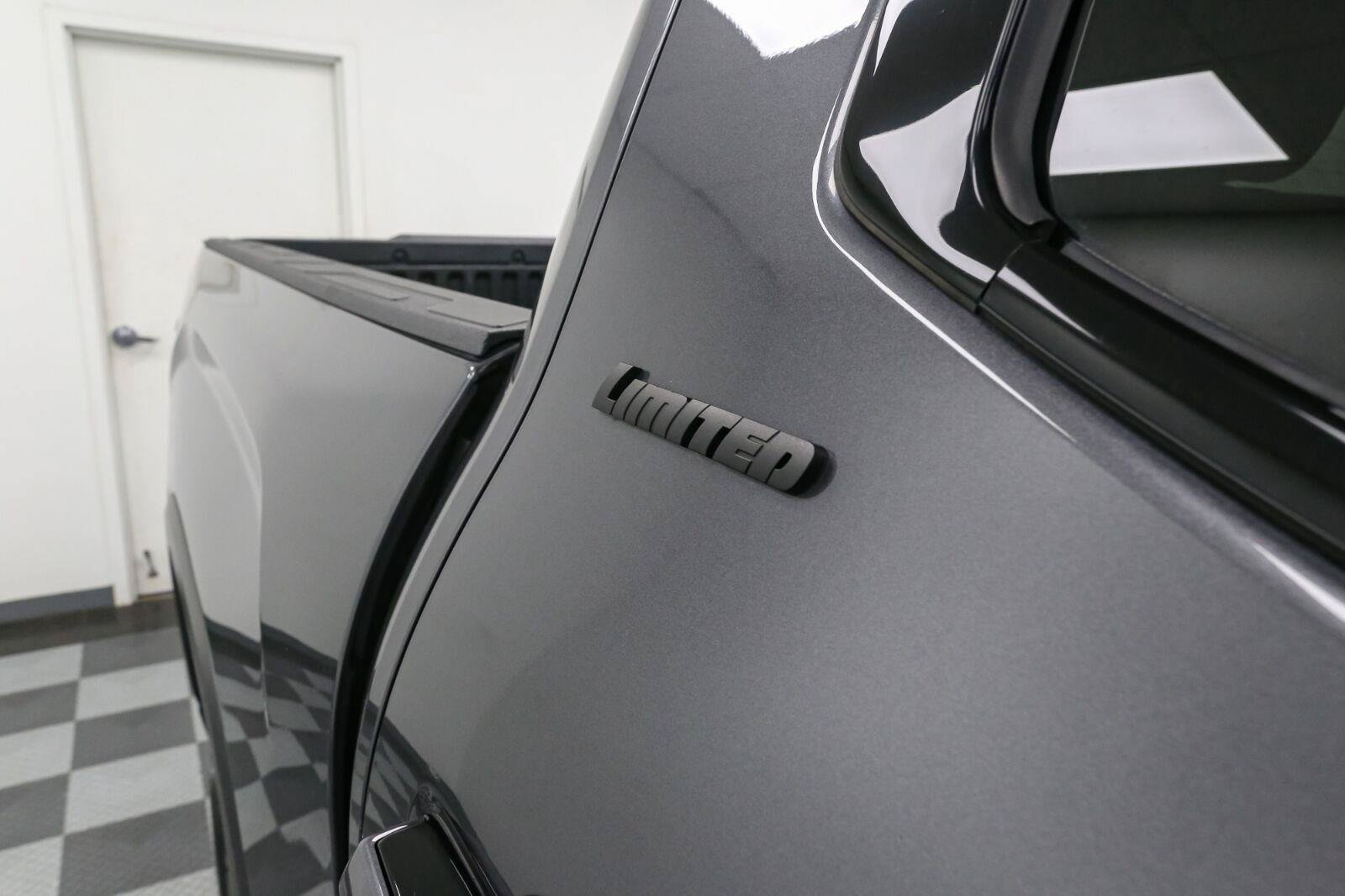 Used 2024 Toyota Tundra Limited AWD/4WD image 8