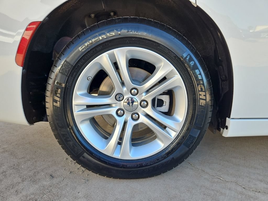 Certified 2023 Dodge Charger SXT RWD image 9