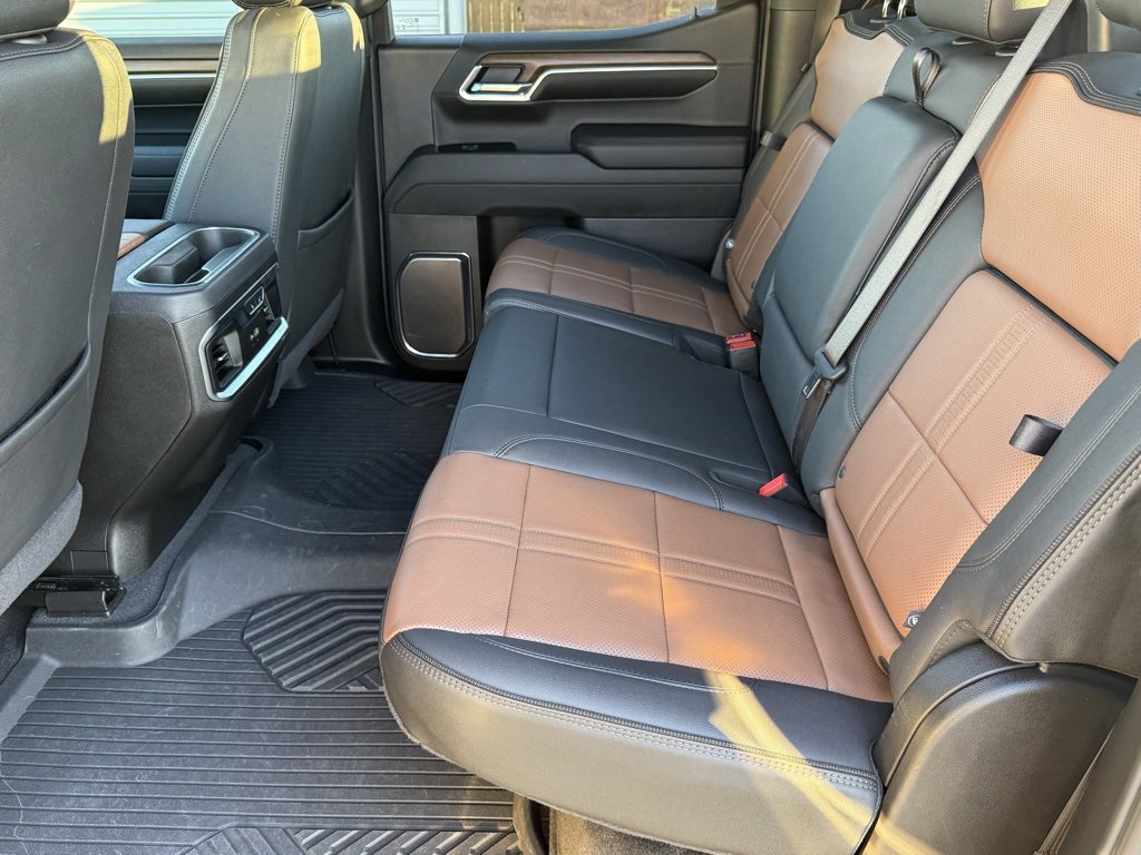 Used 2025 Chevrolet Silverado 1500 High Country w/ High Country Premium Package image 36