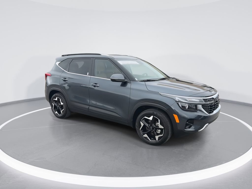 Used 2025 Kia Seltos EX w/ EX Sunroof Package FWD image 2