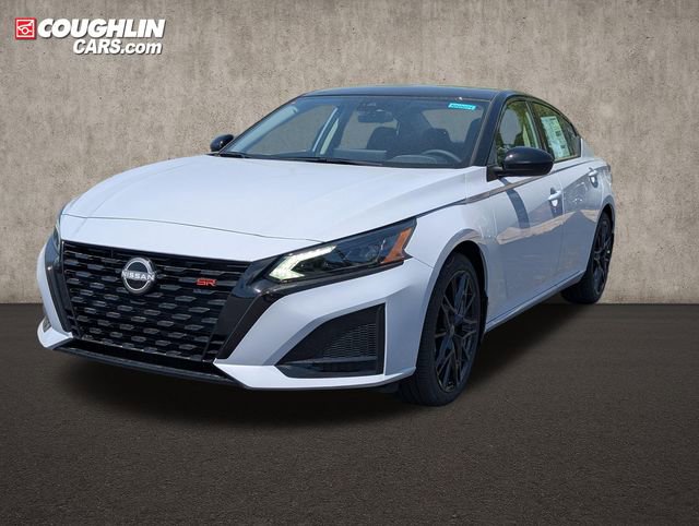 New 2026 Nissan Altima 2.5 SR w/ SR Midnight Edition Package FWD image 3