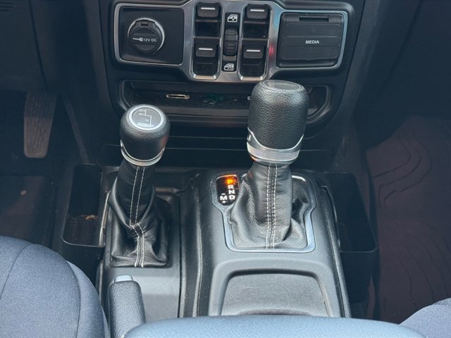 Used 2021 Jeep Gladiator Overland AWD/4WD image 22