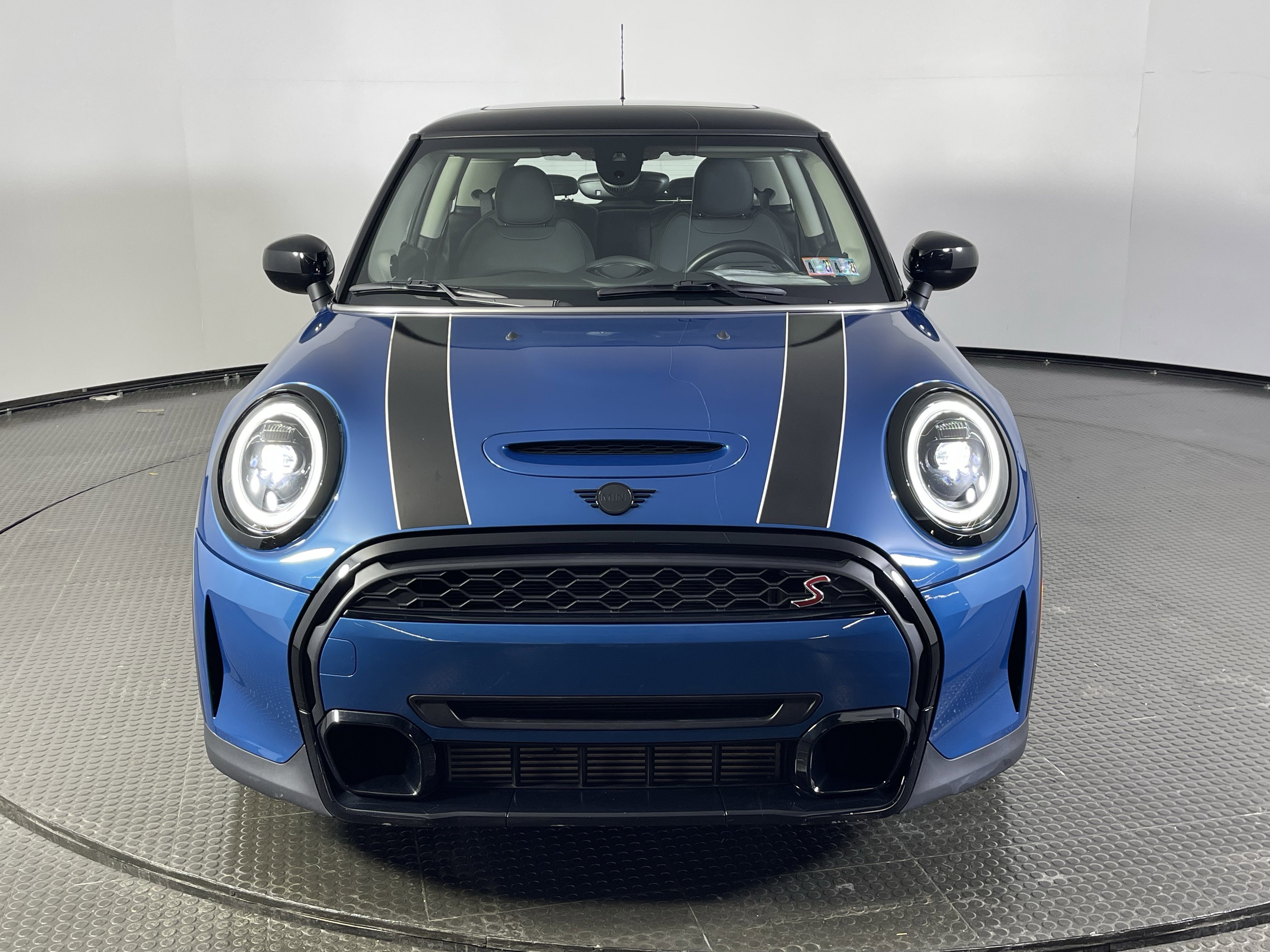 Used 2024 MINI Cooper S FWD image 2