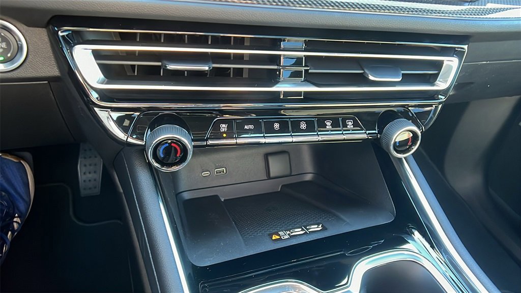 New 2026 Chevrolet Traverse High Country image 28