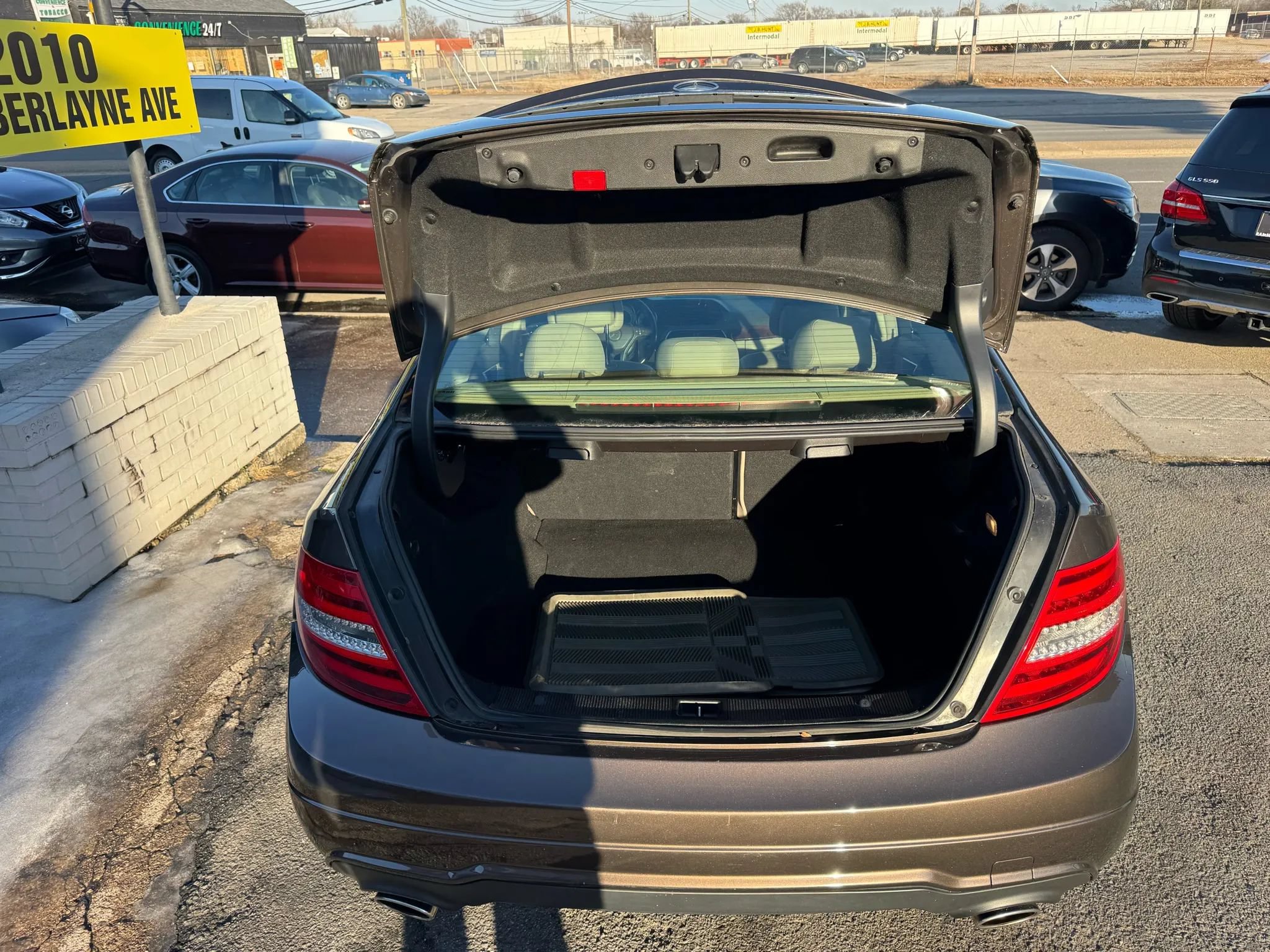 Used 2014 Mercedes-Benz C 300 4MATIC Sedan image 13