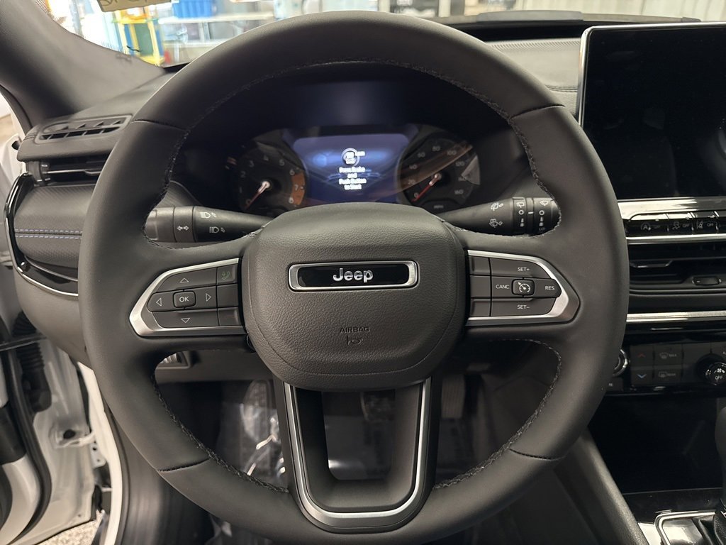 New 2025 Jeep Compass Latitude w/ Altitude Special Edition image 17