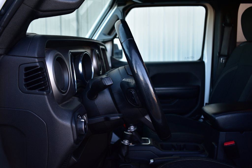 Used 2021 Jeep Wrangler Sport S image 36