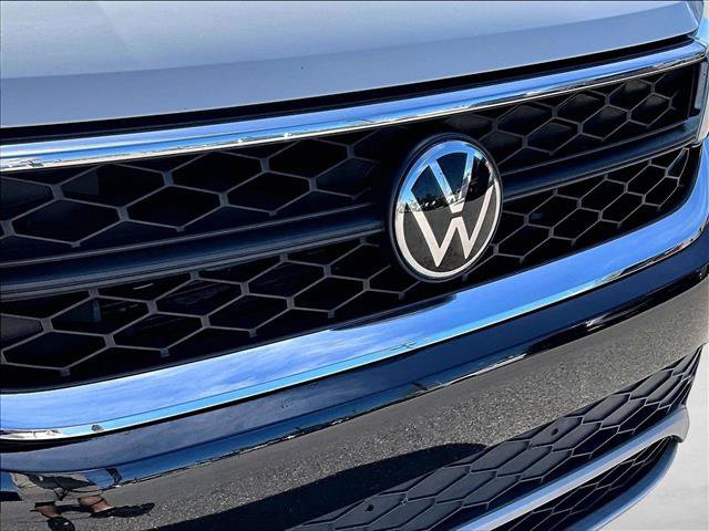 Used 2023 Volkswagen Taos S w/ Driver Assistance Package FWD image 27