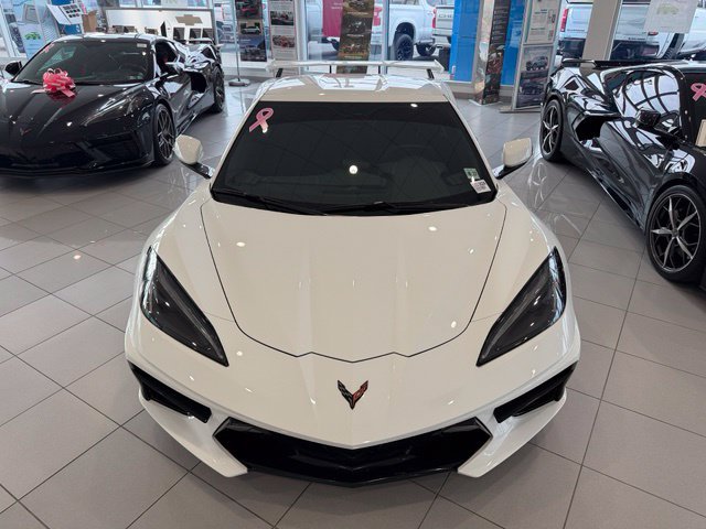 Used 2022 Chevrolet Corvette Stingray Coupe w/ 1LT RWD image 3