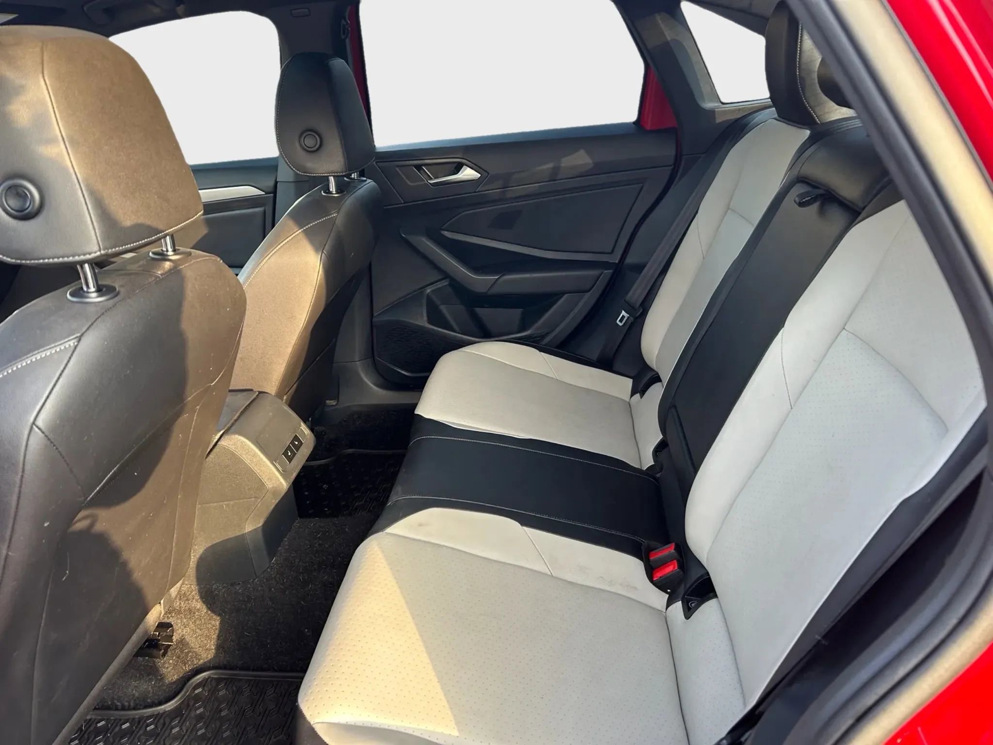 Used 2019 Volkswagen Jetta S image 7