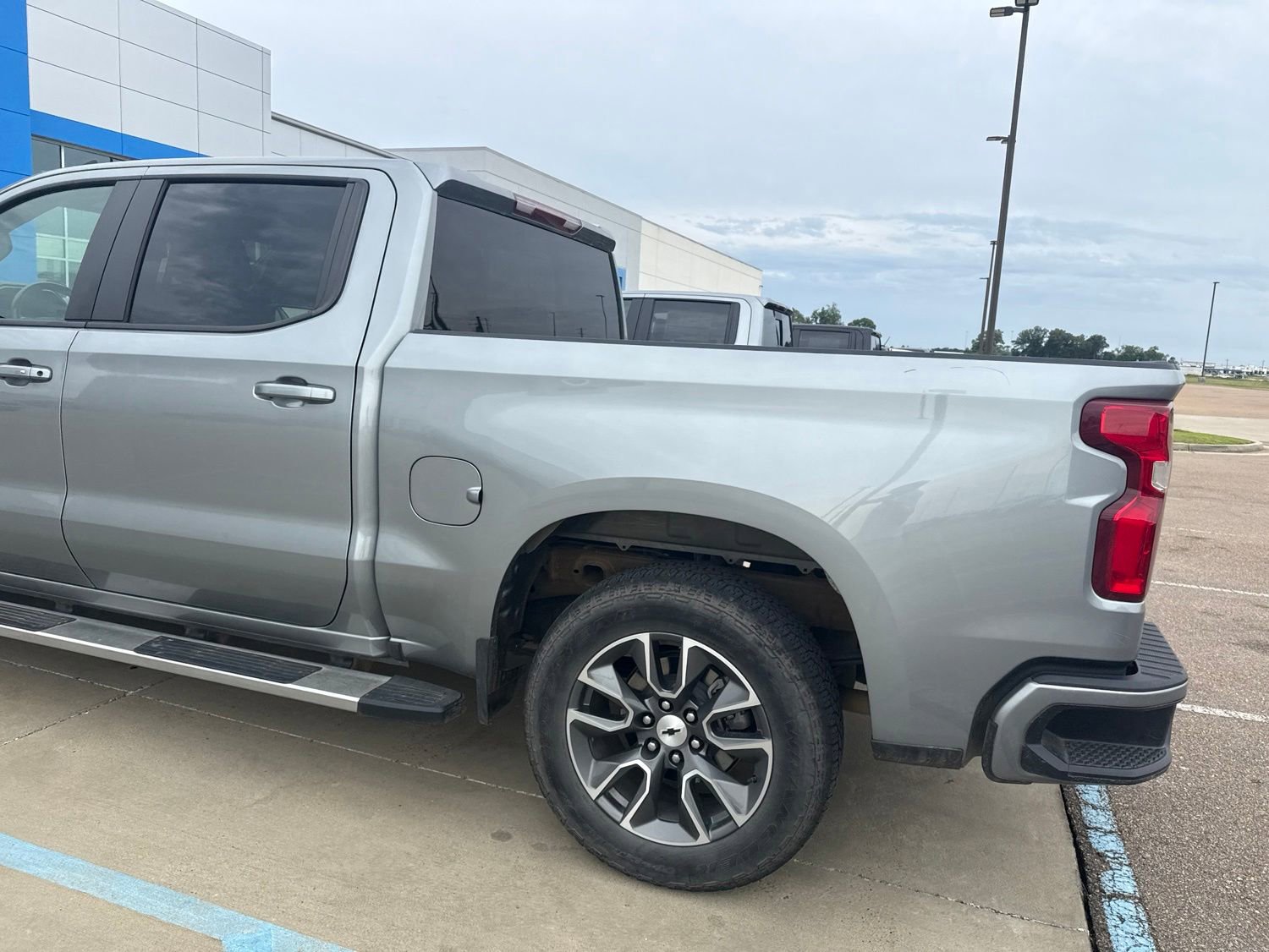 Used 2024 Chevrolet Silverado 1500 RST w/ Z71 Off-Road Package AWD/4WD image 11