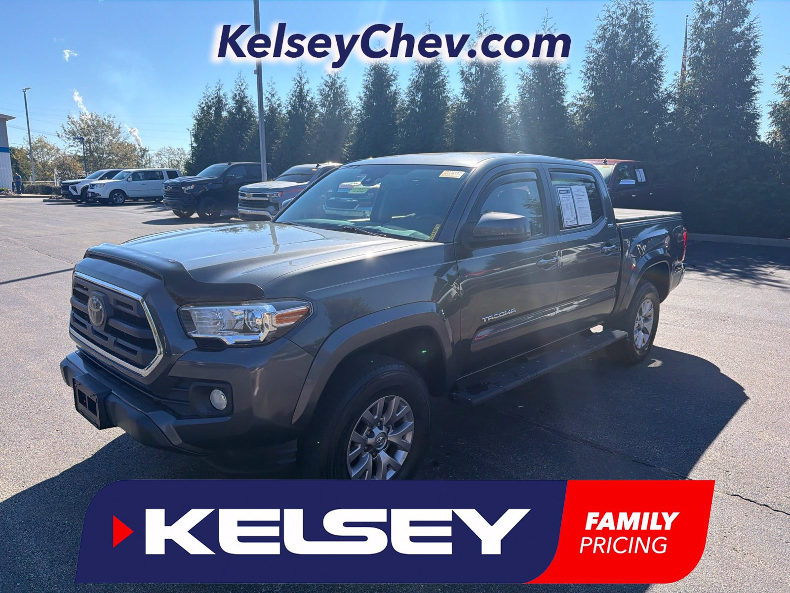 Used 2018 Toyota Tacoma SR5 AWD/4WD image 1